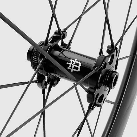 Komplet kół szosowych BLACK INC 48//58 Clincher Disc Brake (XDR) wys. stożka przód 48 / tył 58 mm, k. Jet Czarny