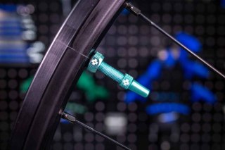 MUC-OFF WENTYLE TUBELESS 44MM TURKUSOWE Tubeless Valves/44mm/Turquoise V2