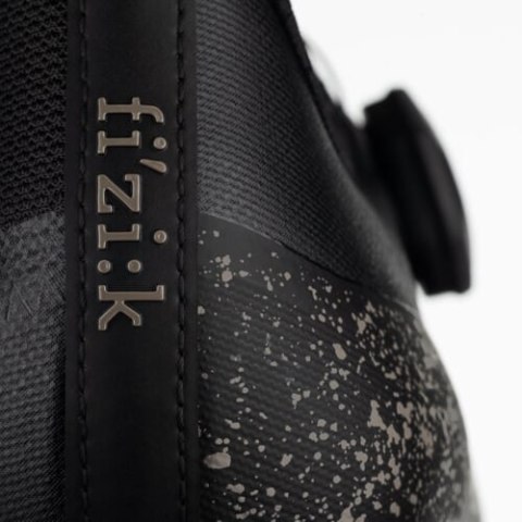 FIZIK BUTY TEMPO OVERCURVE R4 BLACK - LES CLASSIQUES (TPR4OXR1K10LC)