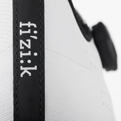 FIZIK BUTY TEMPO OVERCURVE R4 WHITE - BLACK (TPR4OXR1K2010)