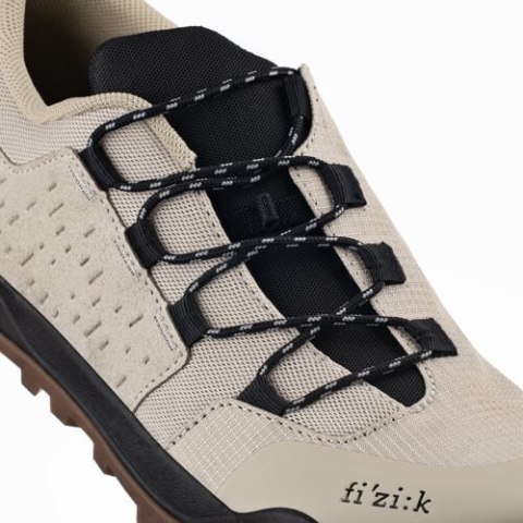 FIZIK BUTY TERRA ERGOLACE X2 DESERT - BLACK (TEX2ETR1K7610)