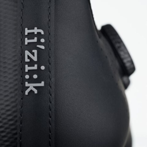 FIZIK BUTY VENTO INFINITO CARBON 2 BLACK - BLACK (VER2IXR1C1010)