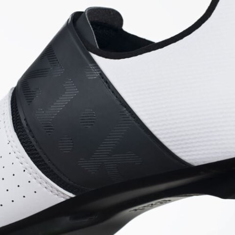 FIZIK BUTY VENTO INFINITO CARBON 2 WIDE WHITE - BLACK (VER2IXW1C2010)