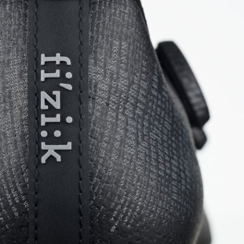 FIZIK BUTY VENTO INFINITO KNIT CARBON 2 BLACK - BLACK (VER2IKR1C1010)