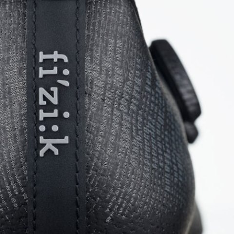 FIZIK BUTY VENTO INFINITO KNIT CARBON 2 WIDE BLACK - BLACK (VER2IKW1C1010)