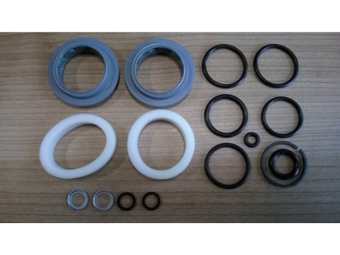 AM Fork Service Kit, Basic (includes dust seals, foam rings,o-ring seals) - Sekt