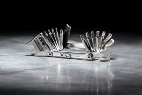 LEZYNE MULTI-TOOL SUPER SV22 SILVER (1-MT-SPRSV-22V106)