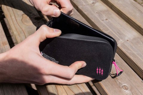 MUC-OFF WODOODPORNY POKROWIEC NA TELEFON Waterproof Essential Case