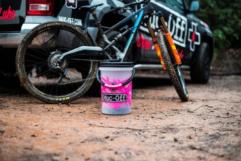 MUC-OFF ZESTAW DO KOMPLEKSOWEJ PIELĘGNACJI ROWERU Deep Clean Bucket Kit Bicycle