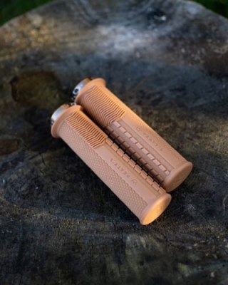 PEATY'S MONARCH GRIPY KNURL THIN GUM (PGM-KNL-THN-GUM-20)