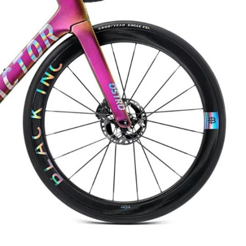 Komplet kół szosowych BLACK INC 48//58 CeramicSpeed bearings Clincher Disc Brake (XDR) wys. stożka przód 48 / tył 58 mm, k. Chro