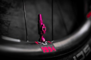 MUC-OFF BIG BORE LITE 45mm PINK - Wentyle Bezrdzeniowe Tubeless 45mm Różowe