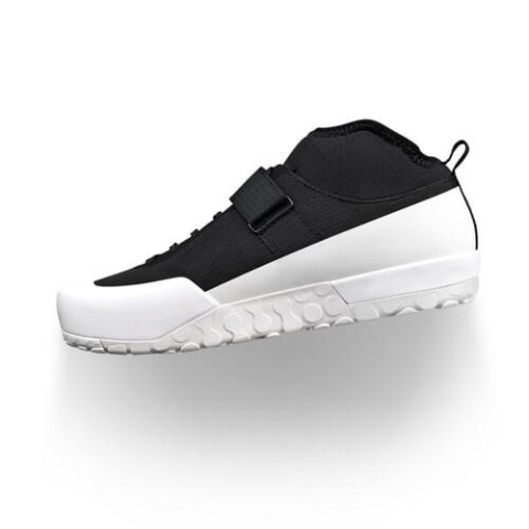 FIZIK BUTY GRAVITA TENSOR FLAT TEAM EDITION (GRX6TTF1C1020)