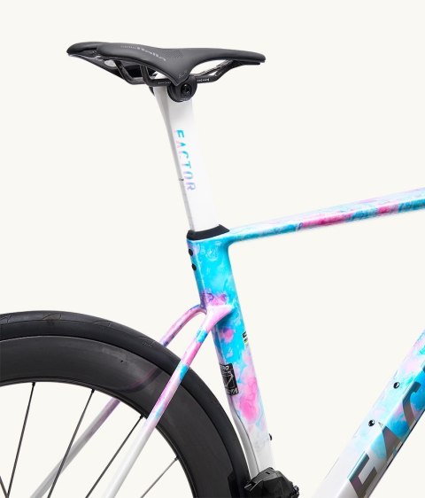 Rama FACTOR (Zestaw Premium) OSTRO V.A.M 2.0 Disc k. Watercolour, r. 49