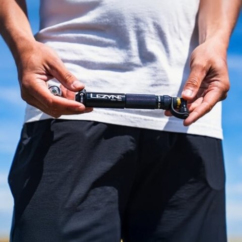 LEZYNE PUMP PRESTA POCKET DRIVE CO2 BLACK / GOLD (1-MP-PKDRCO2-V104)