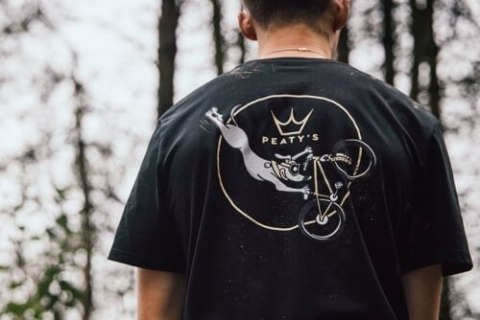 PEATY'S PUBWEAR TRIKO S KRÁTKÝM RUKÁVEM SUPERDOG / BLACK (PPW-25-TEE-SUP-BLK)