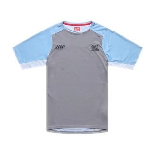 TLD KOSZULKA Z KRÓTKIM RĘKAWEM SKYLINE PRO FANGS ARMY (30312901)