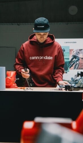 CANNONDALE LIFESTYLE HOODIE BUR/MRK