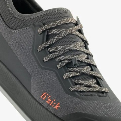 FIZIK BUTY GRAVITA VERSOR 2.0 ANTHRACITE - BLACK (GRGCVTR1K1210)