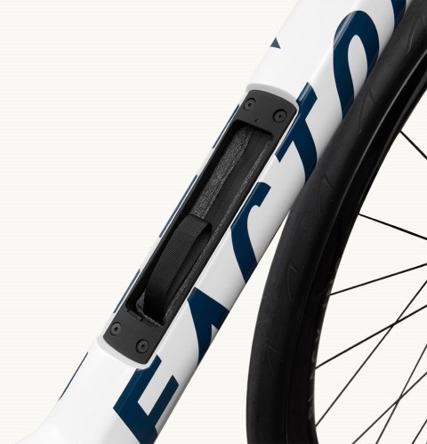 Rama FACTOR MONZA Disc k. Pearl White, r. 45