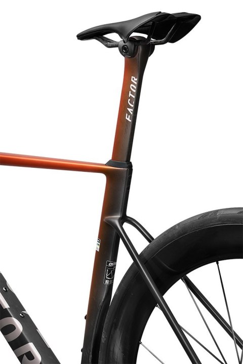 Rama FACTOR (Zestaw Premium) OSTRO V.A.M 2.0 Disc k. Terracotta Orange, r. 58