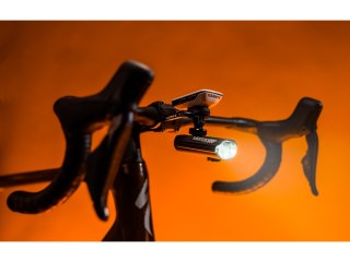 Lezyne Macro STVZO 500+ Reverse Loaded Kit, white light black, Y17