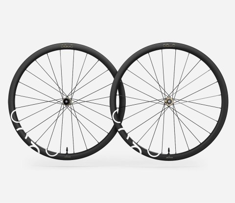 OQUO KOŁA RP35LTD SHIMANO HG SET Oquo