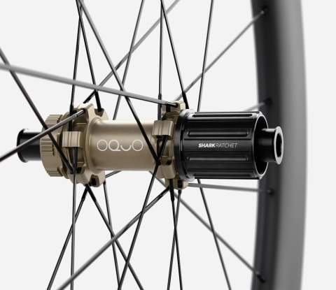 OQUO KOŁA RA57LTD SHIMANO HG SET Metallic Cinnamon