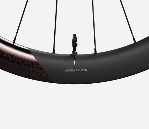 OQUO KOŁA RP50LTD SHIMANO HG SET Burning Ashes