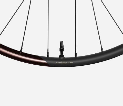 OQUO KOŁA MC32LTD SHIMANO MS REAR Burning Ashes