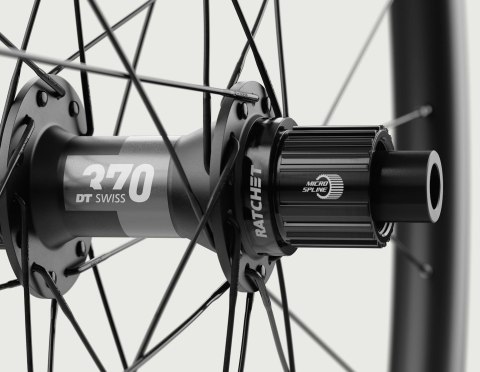 OQUO KOŁA MP28PRO SHIMANO MS SET Black
