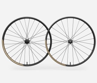 OQUO KOŁA MP30LTD SHIMANO MS SET Metallic Golden Sand