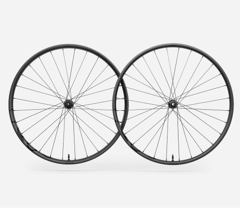 OQUO KOŁA MP30TEAM SHIMANO MS SET Black