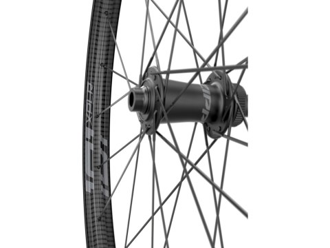 ZIPP 101 XPLR DISC przód, tubeless czarny
